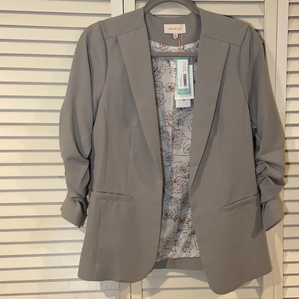 Skies are Blue - NWT gray blazer, three quarter ruched sleeves.